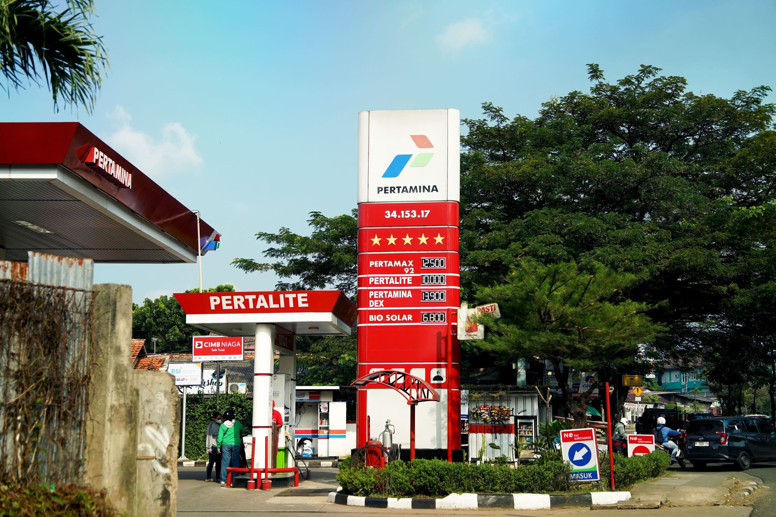 Harga BBM Nonsubsidi Berubah: Pertamax Turun, Dexlite Naik per 1 Agustus